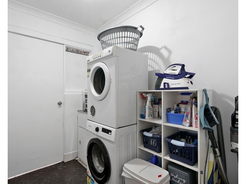 44 Ipswich Crescent, Girrawheen WA 6064