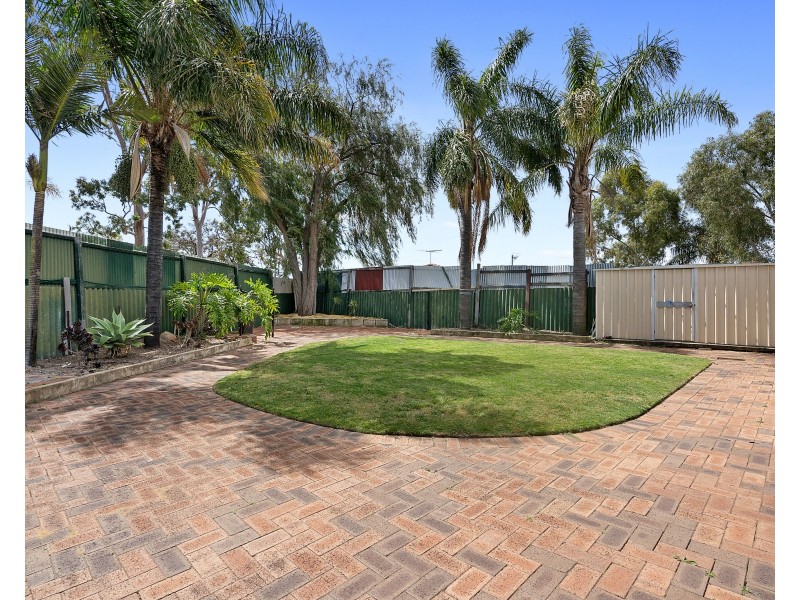 44 Ipswich Crescent, Girrawheen WA 6064