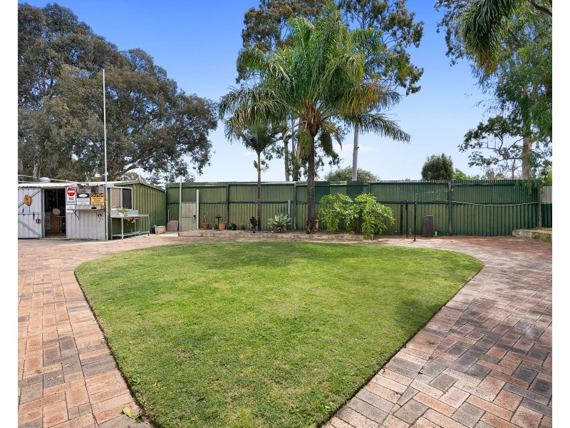 44 Ipswich Crescent, Girrawheen WA 6064