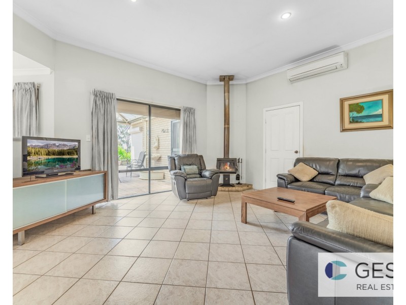 4 Quenda Close, Beeliar WA 6164