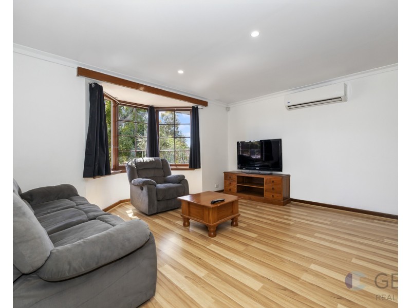 12 Girrawheen Avenue, Girrawheen WA 6064