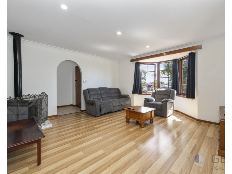 12 Girrawheen Avenue, Girrawheen WA 6064