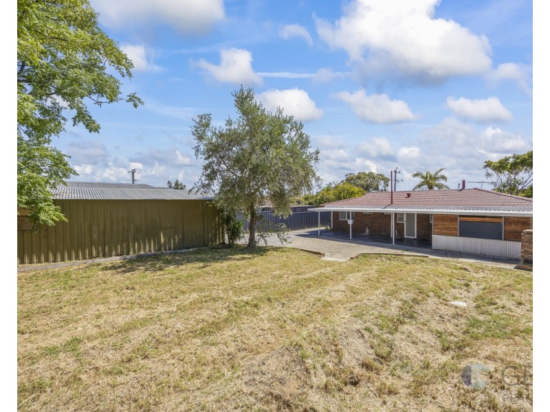 12 Girrawheen Avenue, Girrawheen WA 6064