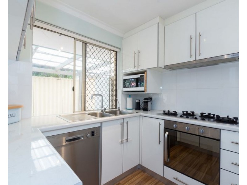 4/197 Walter Road West, Dianella WA 6059