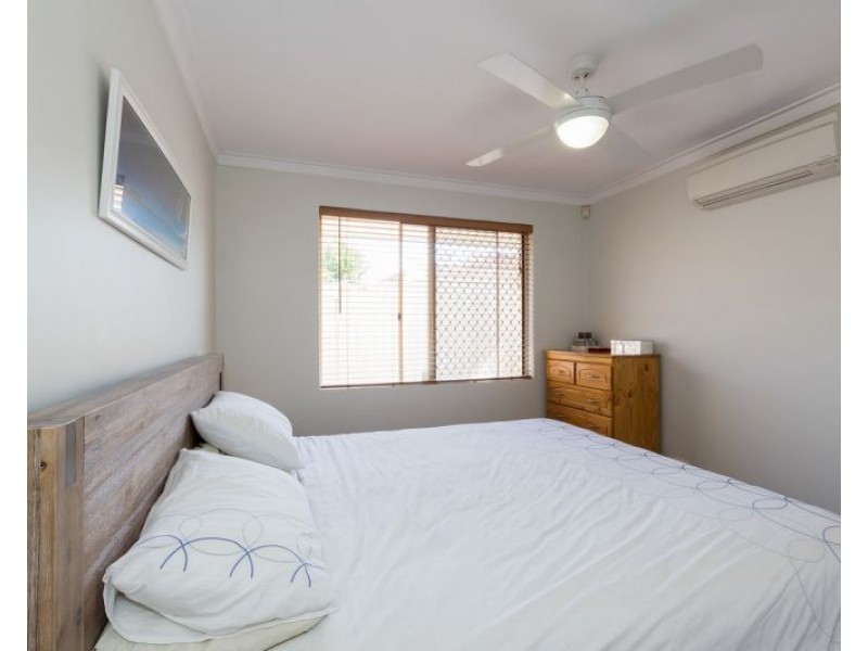 4/197 Walter Road West, Dianella WA 6059