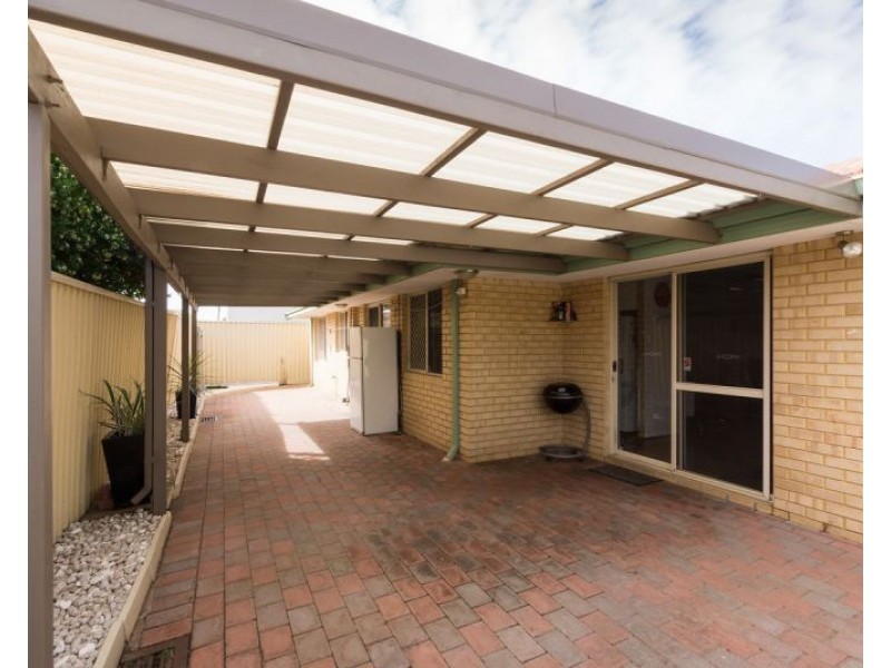 4/197 Walter Road West, Dianella WA 6059