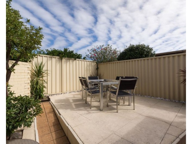 4/197 Walter Road West, Dianella WA 6059