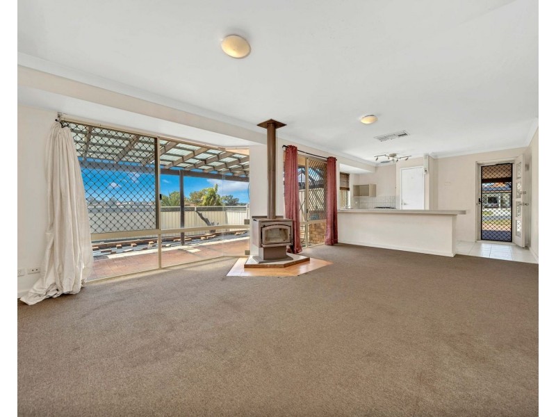 12 Whiston Crescent, Clarkson WA 6030