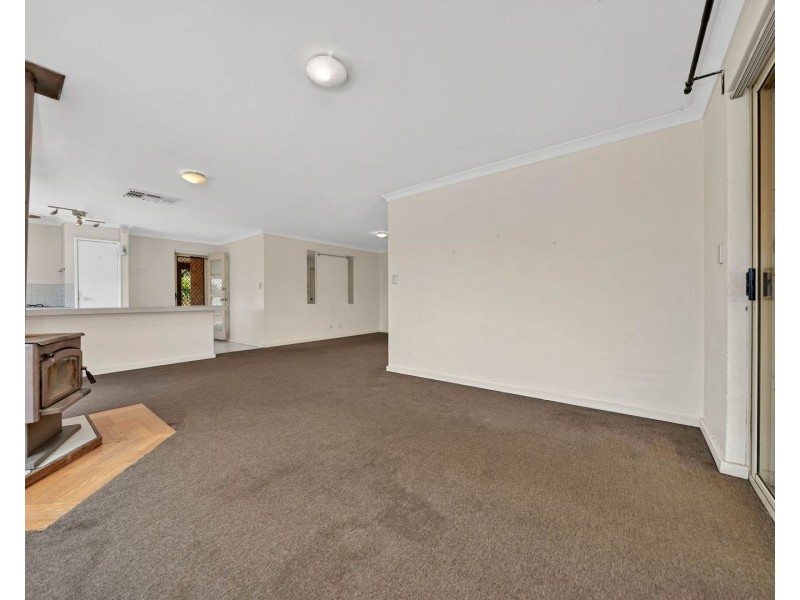 12 Whiston Crescent, Clarkson WA 6030