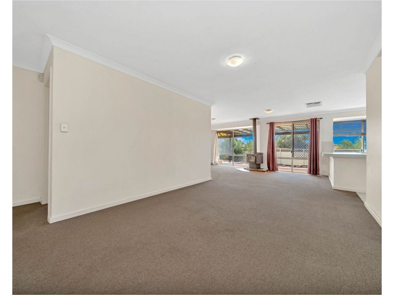 12 Whiston Crescent, Clarkson WA 6030