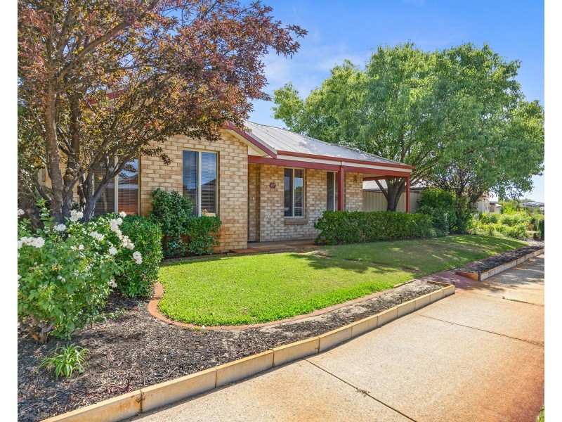 57 Sandown Circle, Henley Brook WA 6055
