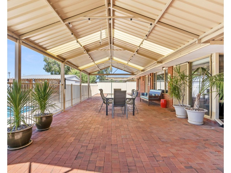 26 Lena Crescent, Beechboro WA 6063