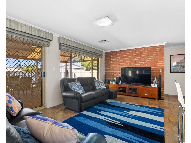 26 Lena Crescent, Beechboro WA 6063