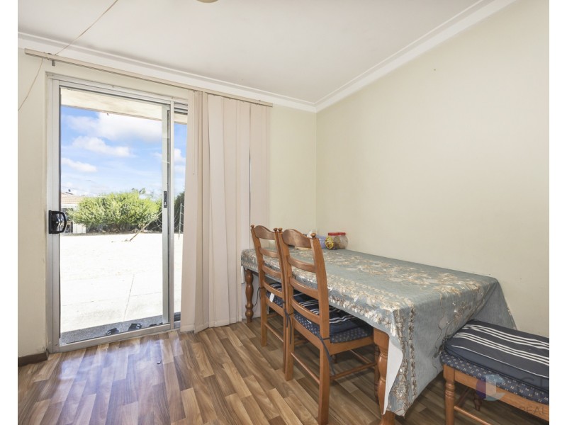 41 Nelligan Avenue, Girrawheen WA 6064