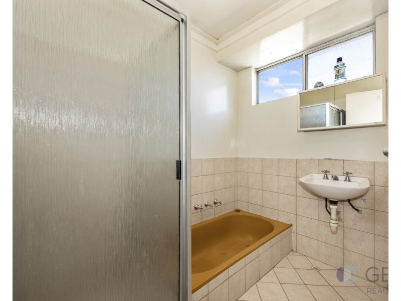 41 Nelligan Avenue, Girrawheen WA 6064