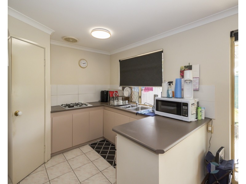 Villa 5/2-8 Palmerston Street, St James WA 6102