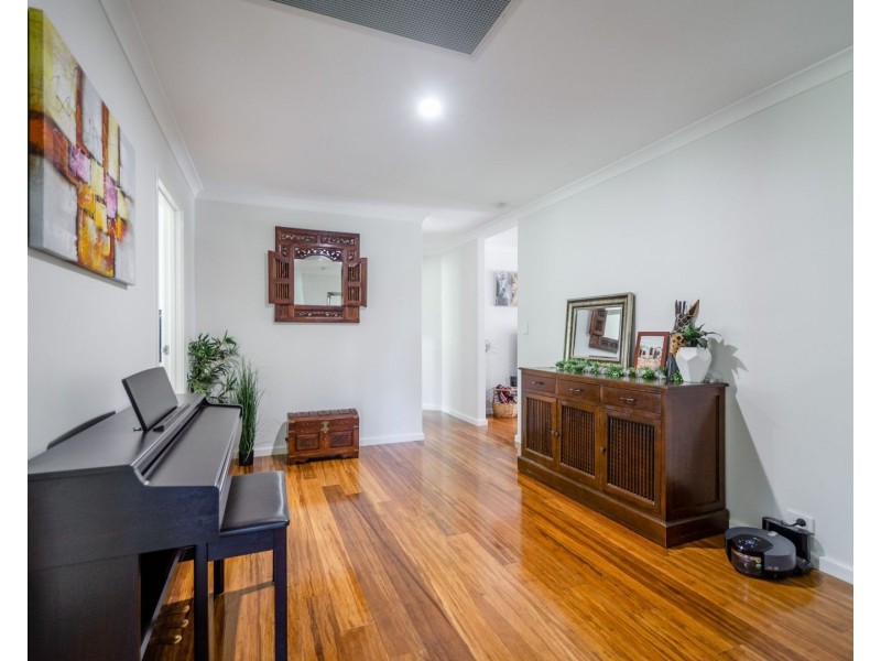 75 The Fairways, Gnangara WA 6077