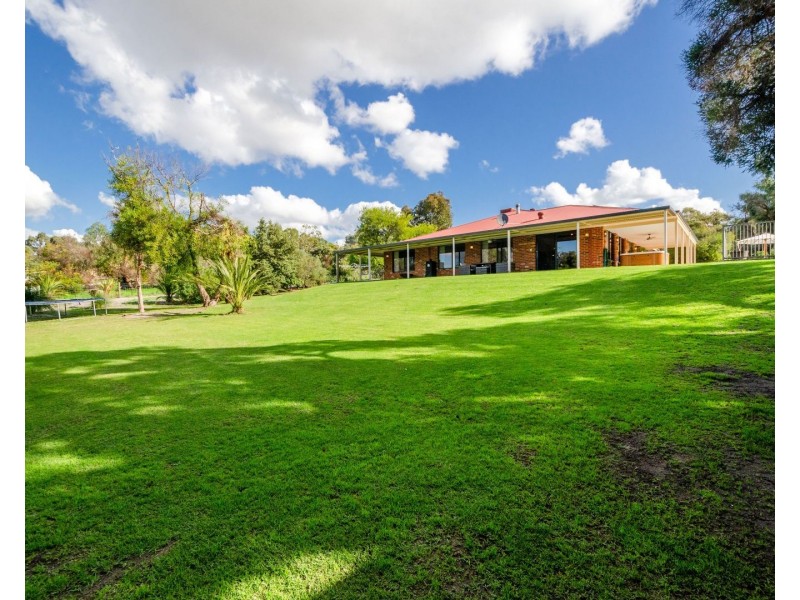 75 The Fairways, Gnangara WA 6077