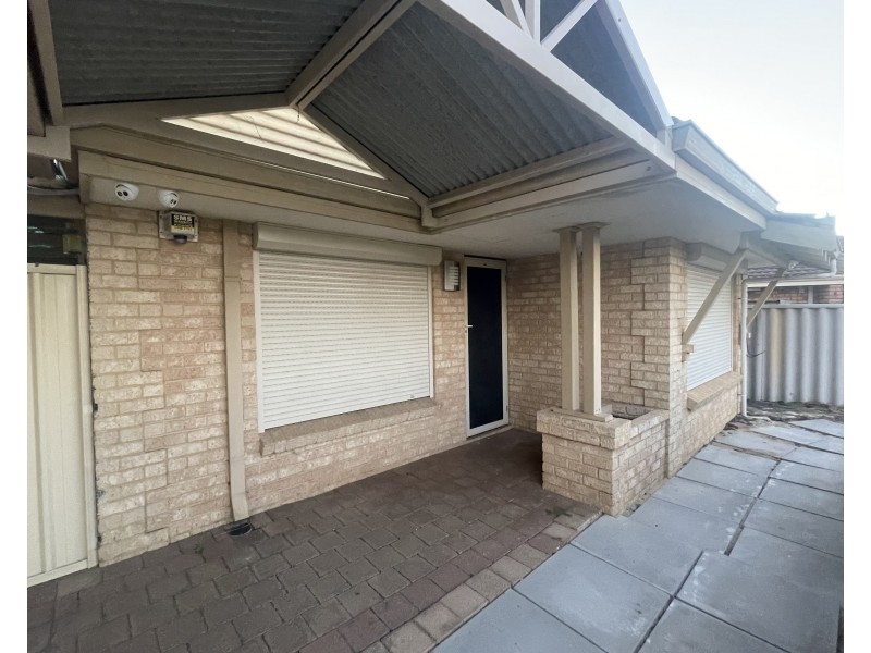 12 Banyan Close, Marangaroo WA 6064