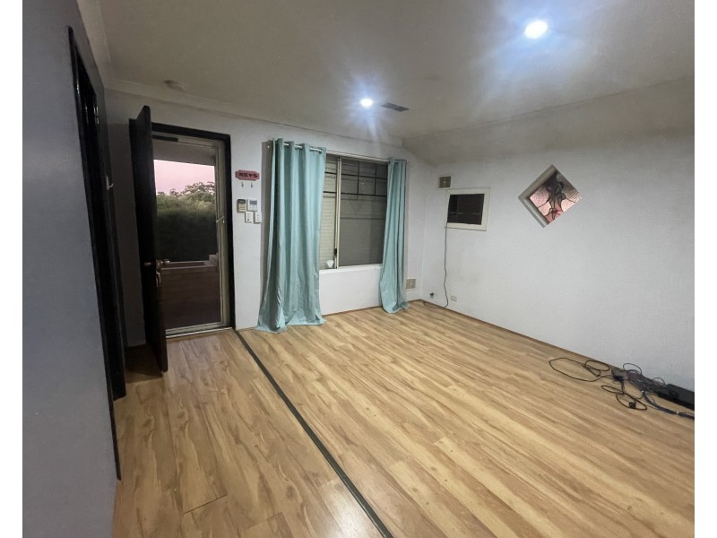 12 Banyan Close, Marangaroo WA 6064