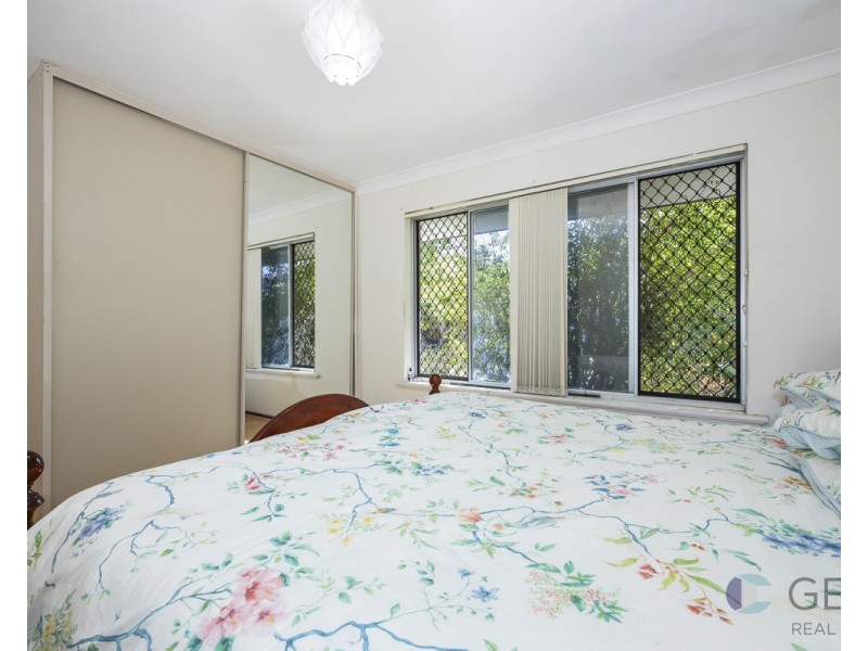 11 Rochford Way, Girrawheen WA 6064