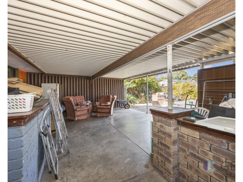 11 Rochford Way, Girrawheen WA 6064