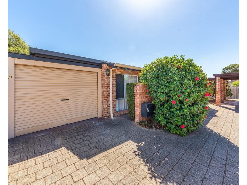 4/1 Gerald Street, Como WA 6152