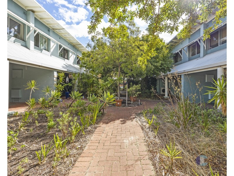 12/6 Seaton Place, Girrawheen WA 6064