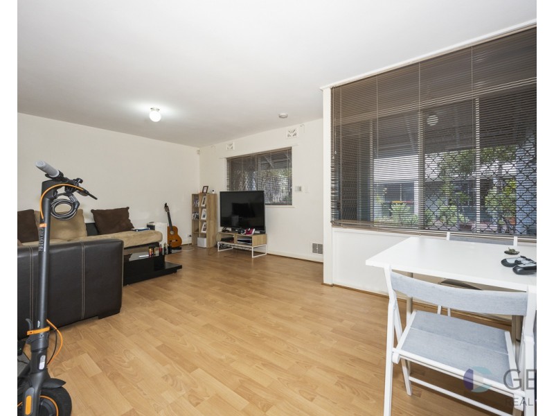 12/6 Seaton Place, Girrawheen WA 6064