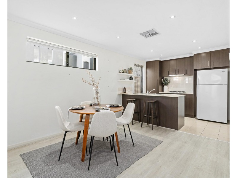 8/3 Spring Avenue, Midland WA 6056
