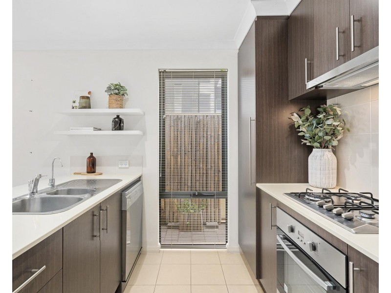 8/3 Spring Avenue, Midland WA 6056