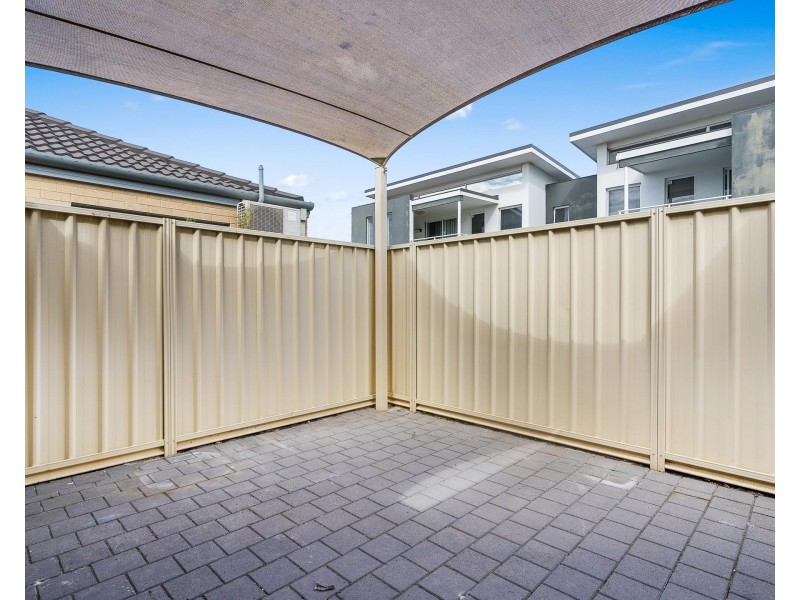 8/3 Spring Avenue, Midland WA 6056