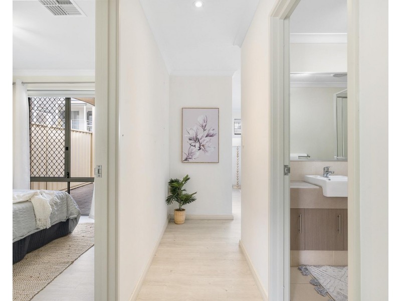 8/3 Spring Avenue, Midland WA 6056