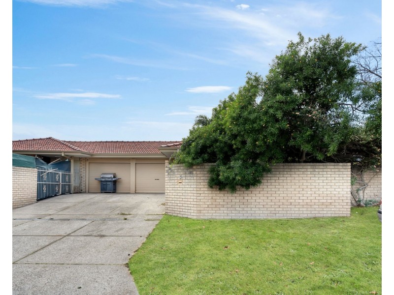 3/3 Park Road, Midvale WA 6056