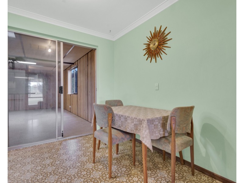 32 Danbury Crescent, Girrawheen WA 6064