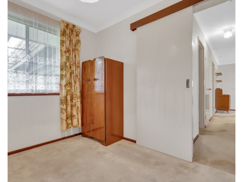 32 Danbury Crescent, Girrawheen WA 6064