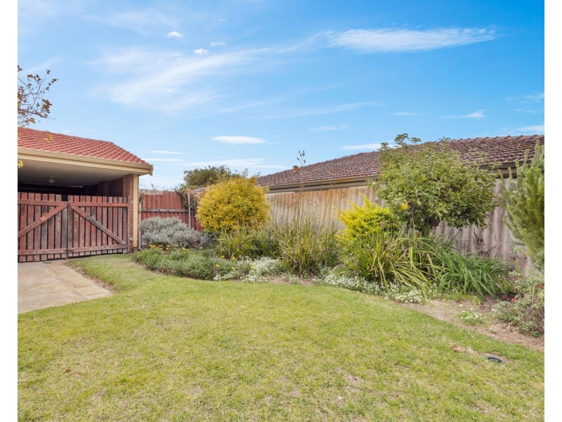 32 Danbury Crescent, Girrawheen WA 6064