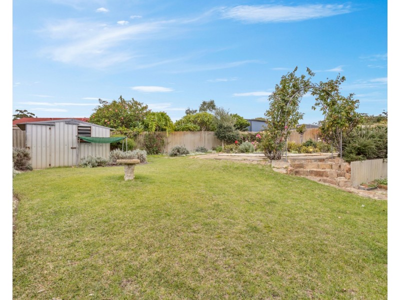 32 Danbury Crescent, Girrawheen WA 6064