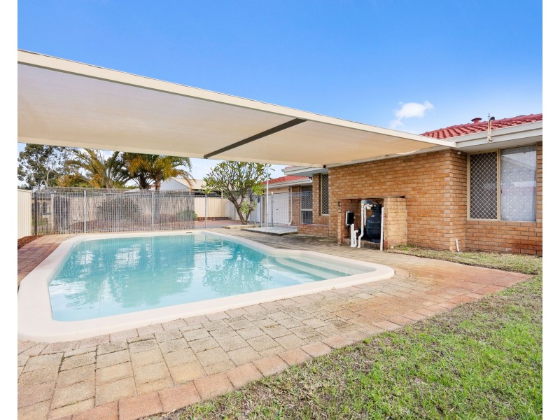 2 MURRAY COURT, Beechboro WA 6063