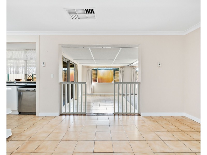 2 MURRAY COURT, Beechboro WA 6063