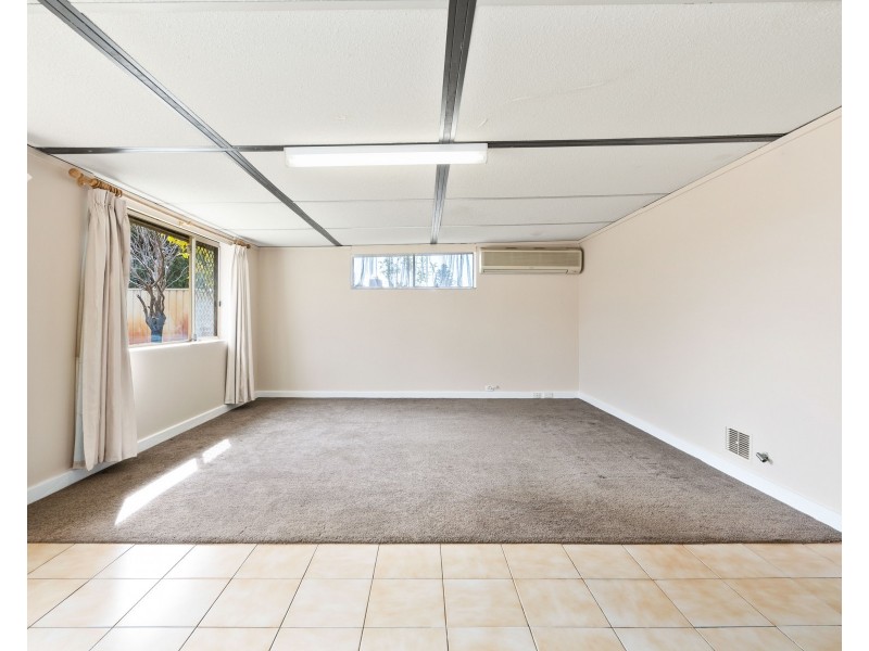 2 MURRAY COURT, Beechboro WA 6063