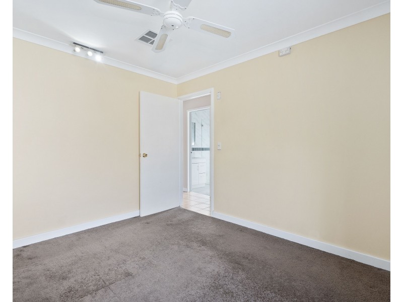 2 MURRAY COURT, Beechboro WA 6063