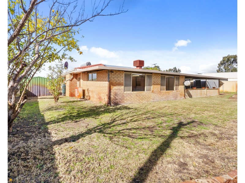 2 MURRAY COURT, Beechboro WA 6063