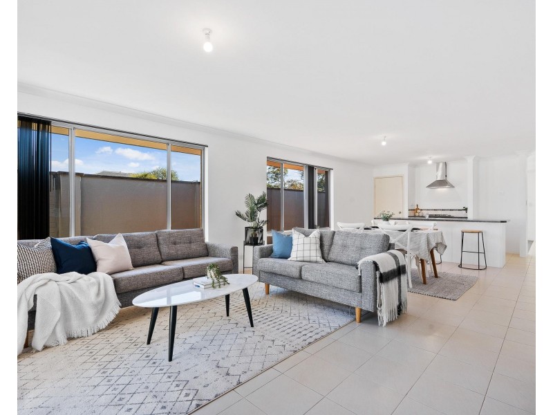 45 PINEROO TERRACE, Ellenbrook WA 6069