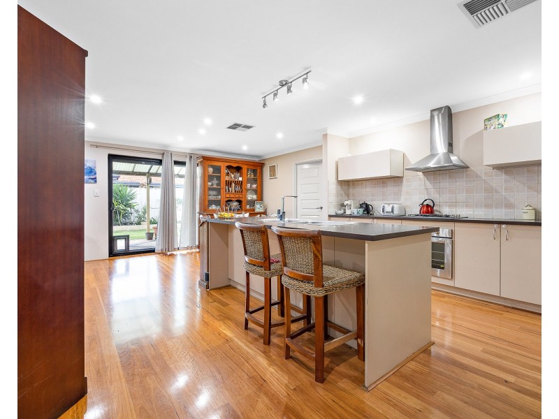 8 DURANT WAY, Ellenbrook WA 6069