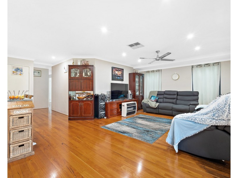 8 DURANT WAY, Ellenbrook WA 6069