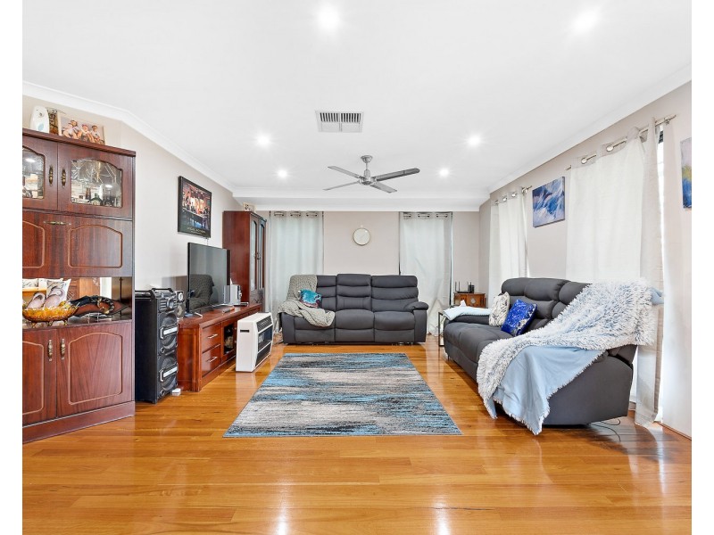 8 DURANT WAY, Ellenbrook WA 6069