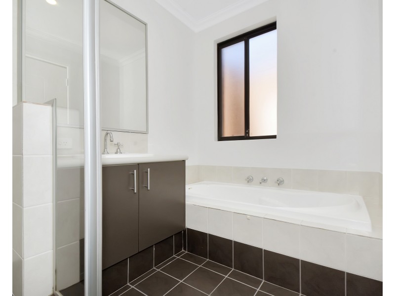 11A Ungaroo Road, Westminster WA 6061