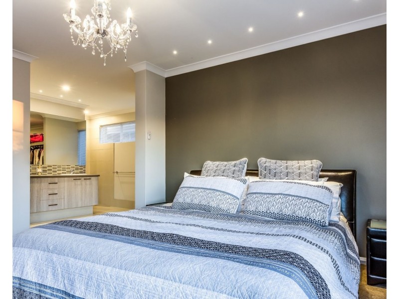 39 Limetta Grove, Landsdale WA 6065