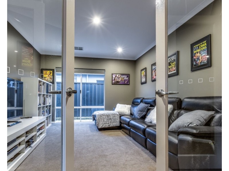 39 Limetta Grove, Landsdale WA 6065